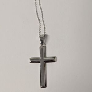 Elegant Sterling Silver Cross Pendant Necklace .925